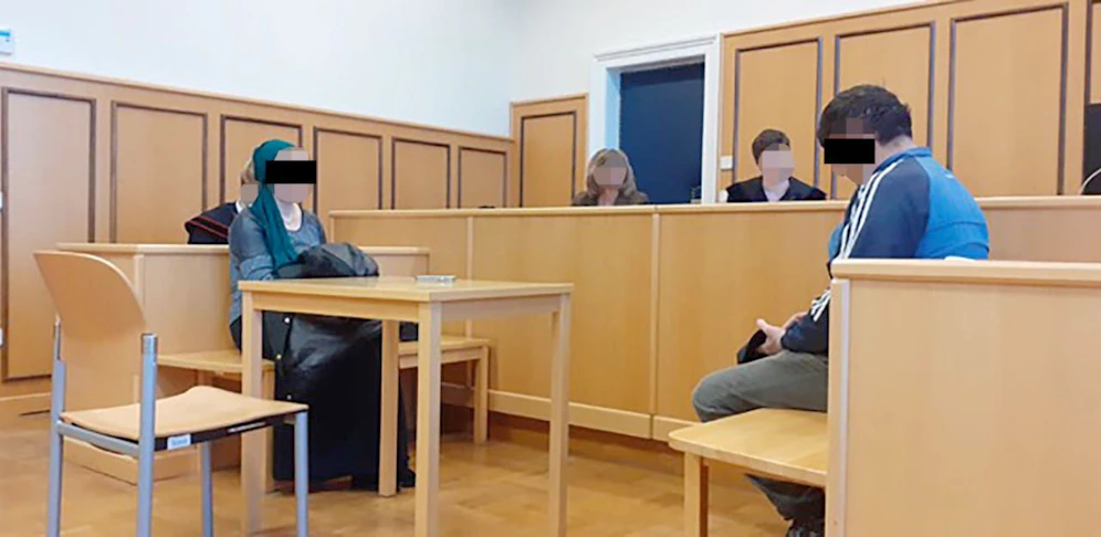 Die angeklagte Frau und der angeklagte Ex-Mann. 