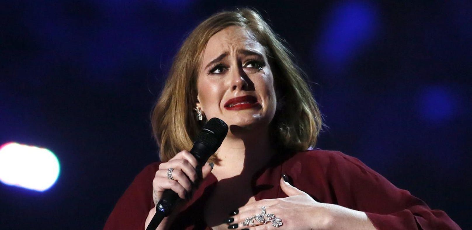 Adele tröstete Opfer von Grenfell Tower-Tragödie