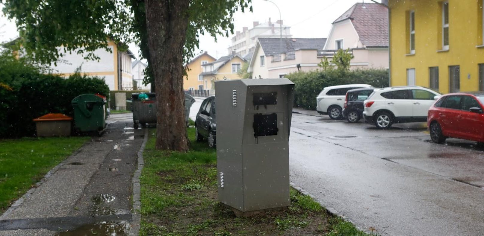In Braunau wurden Mitte April bereits mehrere Radarkästen mit Farbe beschmiert.