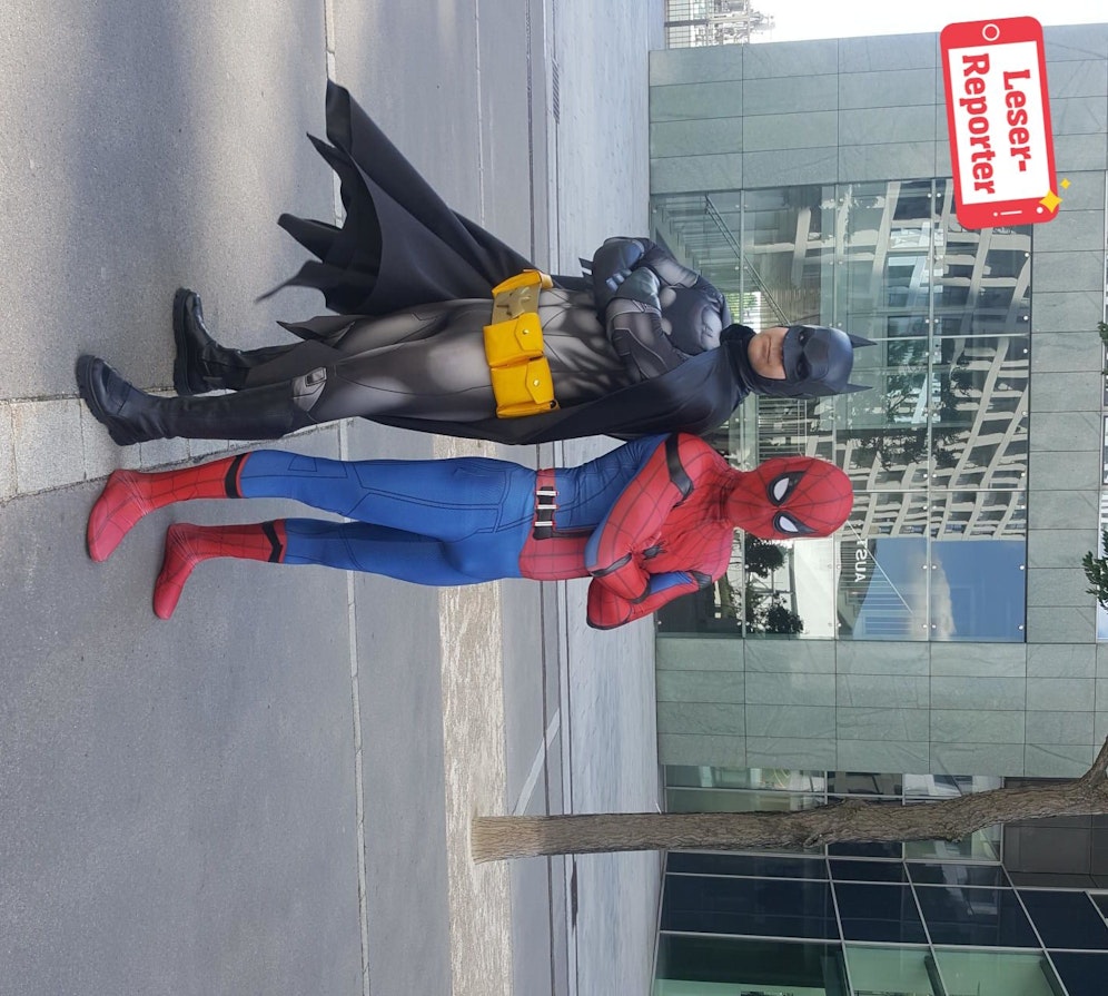 Superhelden in geheimer Mission unterwegs. 