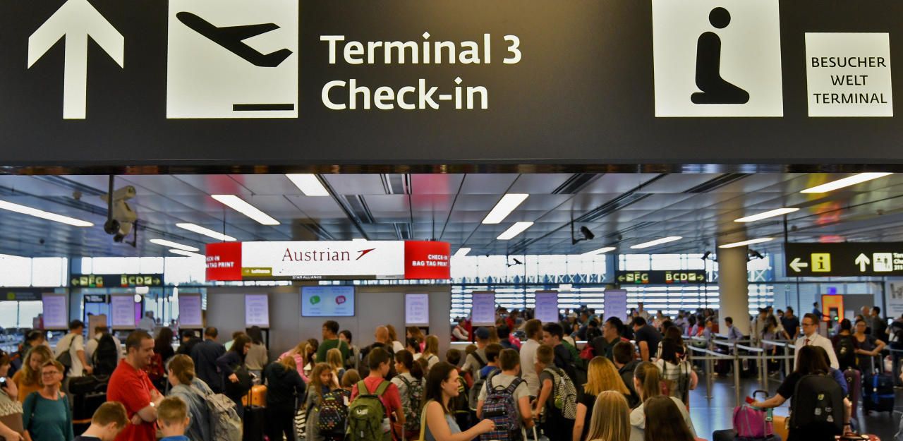 100.000 Passagiere sind derzeit pro Tag am Flughafen Wien - wie werden sich die Proteste am Samstag auswirken?