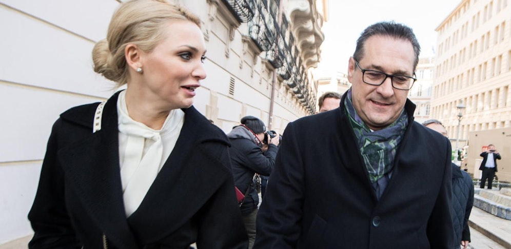 Ex-FPÖ-Chef Heinz-Christian Strache mit seiner Frau Philippa.