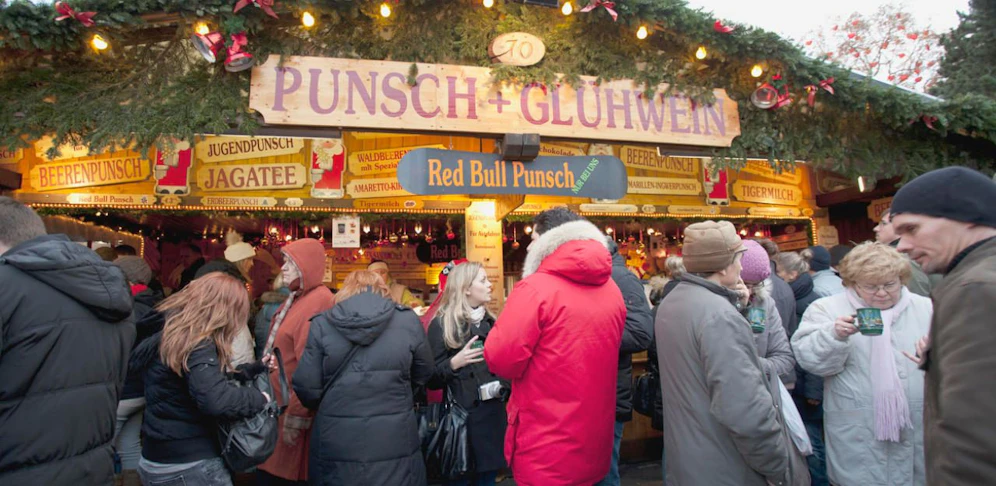 Die Taschendiebe schlagen im dichten Gedränge der Adventmärkte zu.