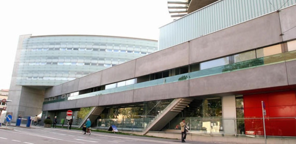 Ein 27-jähriger Mann verstarb nach einem Pfefferspray-Einsatz im Spital. Die Todesursache soll nun geklärt werden.