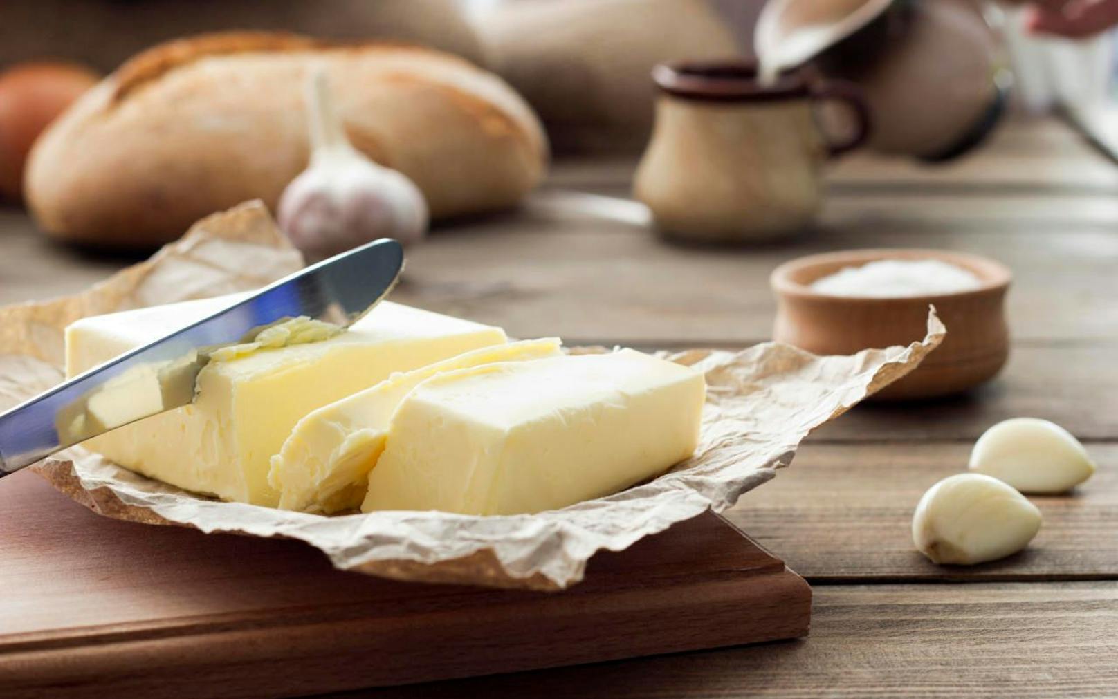 Die massive Butter-Nachfrage hat die Preise um bis zu 141 Prozent in die Höhe getrieben.