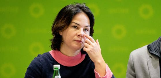 Die Chefin der deutschen Grünen ist nicht begeistert von Türkis-Grün in Österreich.