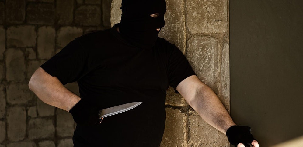 Vermummte überfielen Ärztepaar. 