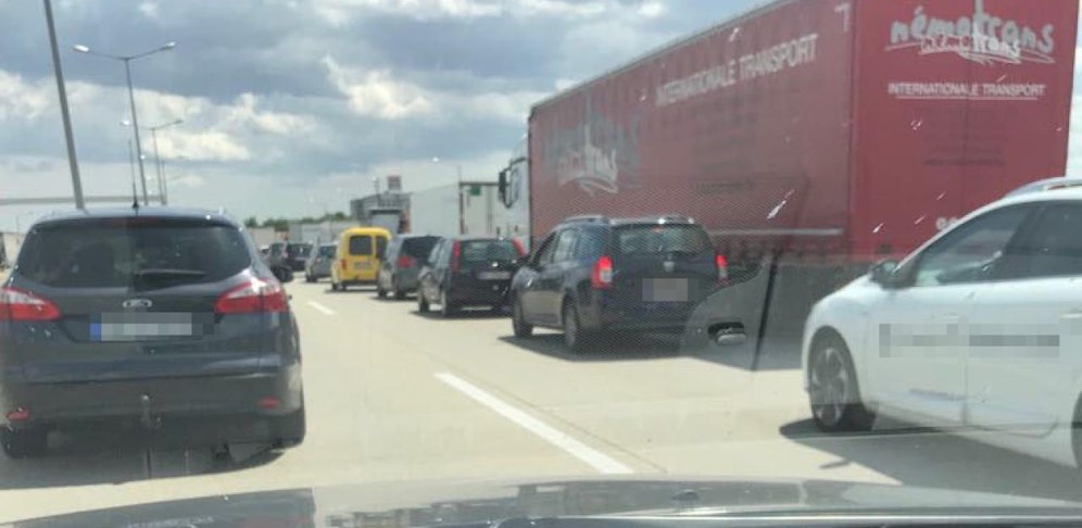 Massive Verzögerungen auf der Südautobahn.
