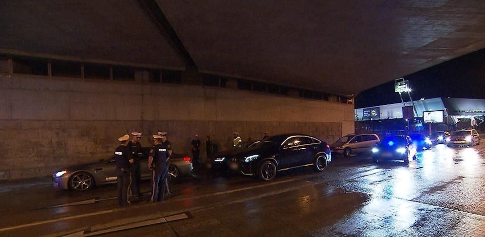 Illegales Straßenrennen: Mit 110 km/h durch Wien-Liesing. 