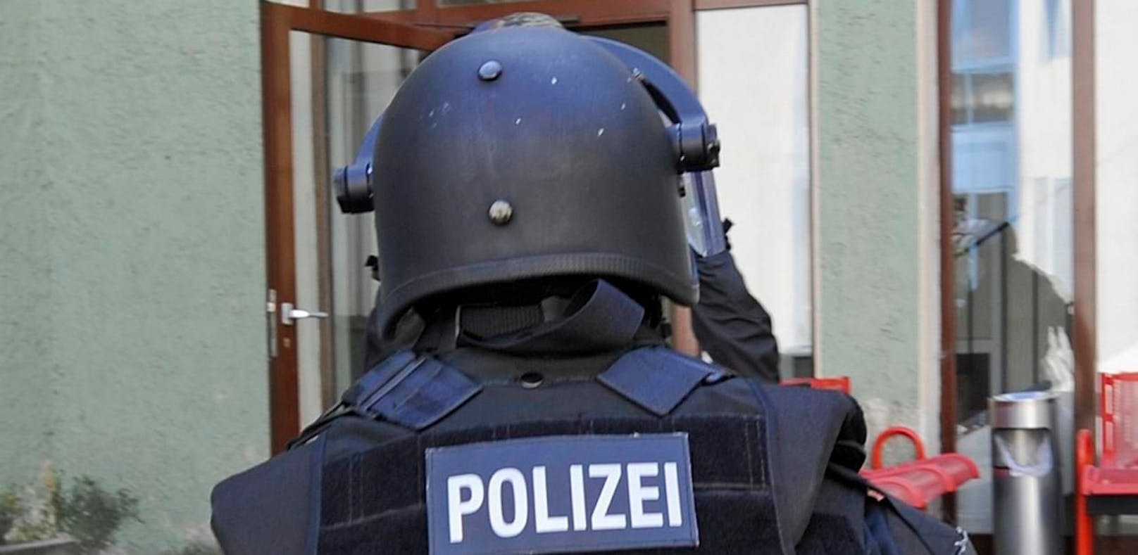 Cobra-Einsatz in Krems: 25-Jähriger verhaftet.