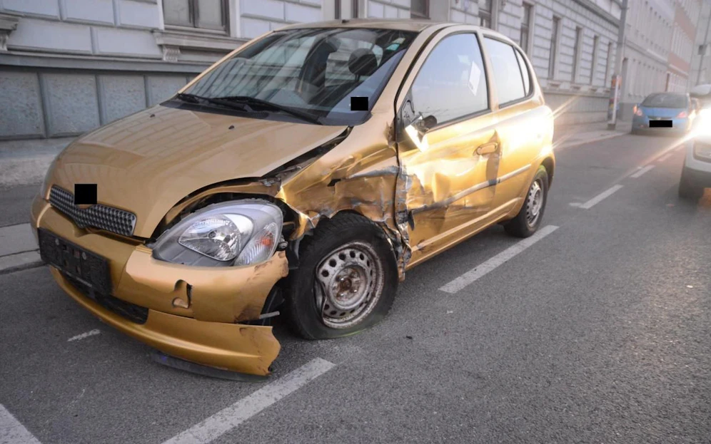 Unfall endete mit Totalschaden.