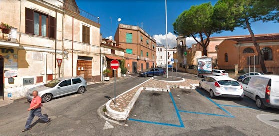 Eine Straße in Monterotondo, einer Ortschaft nahe Rom.