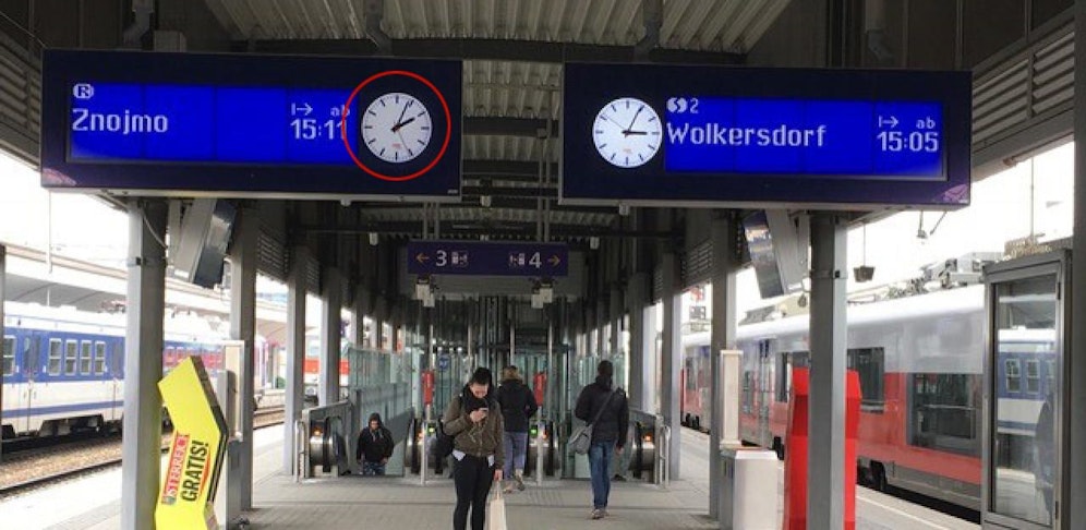 Diese Uhr tickt nicht richtig!