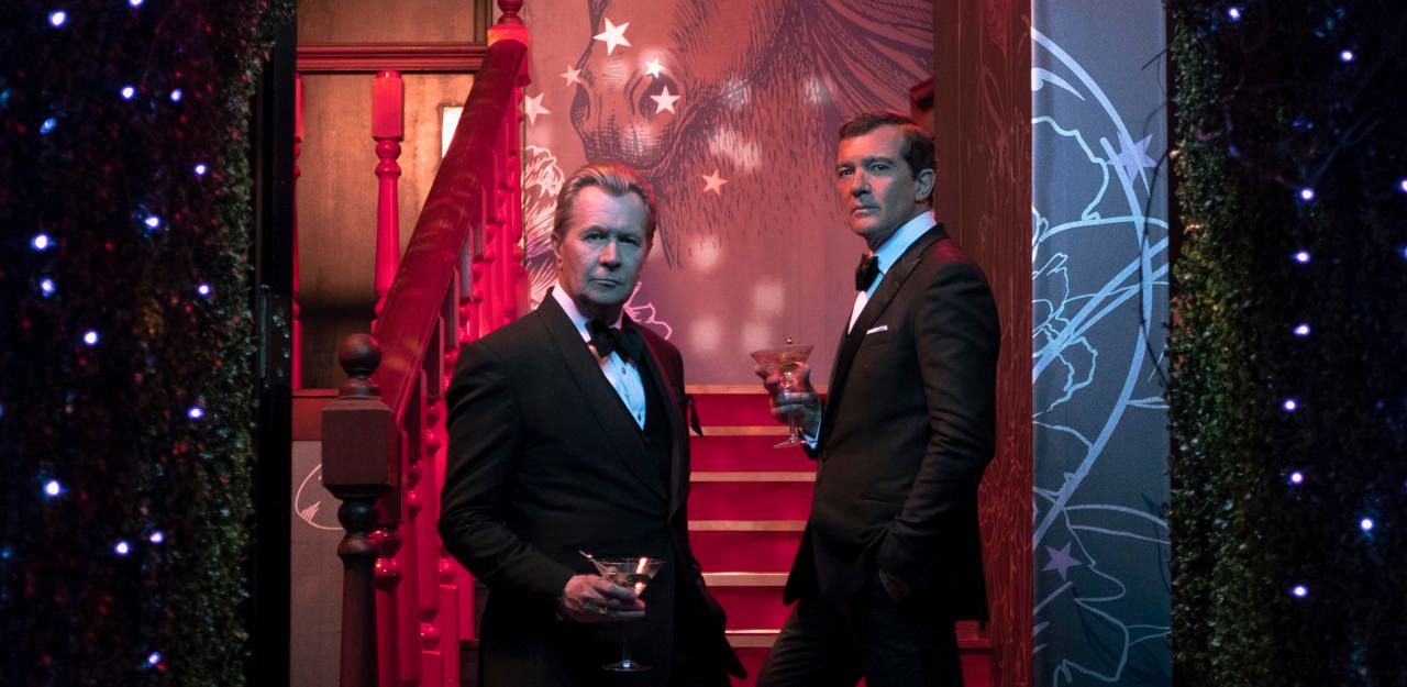 Heute.at - Banderas zeigt auf Netflix, wie Geldwaschen geht