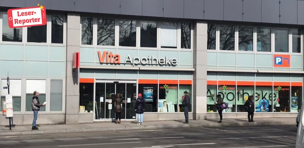 Hier halten alle den Sicherheitsabstand ein.