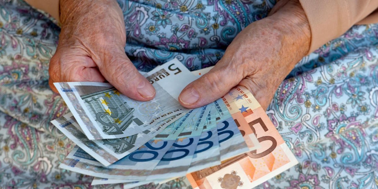 Frauen erhalten im Schnitt nur die Hälfte der Rente von Männern.