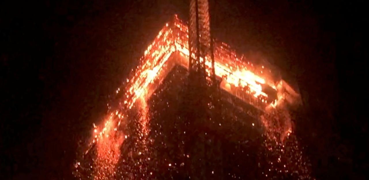 Heute.at - Brennendes Hochhaus lässt Feuer regnen