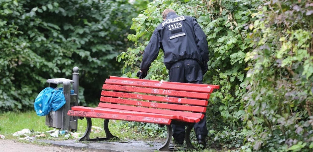 Die Polizei hat drei Verdächtige bereits festgenommen (Symbolbild)