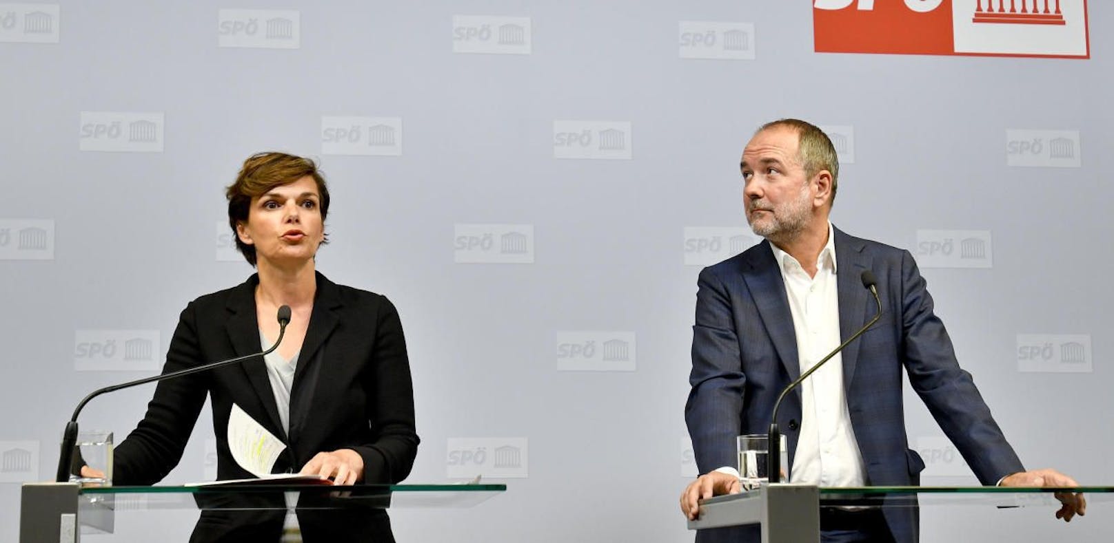 Bundesparteivorsitzende Pamela Rendi-Wagner (l) und Bundesgeschäftsführer Thomas Drozda nach einem SPÖ-Präsidium mit Festlegung der Bundesliste am Mittwoch, 10. Juli 2019, in Wien.
