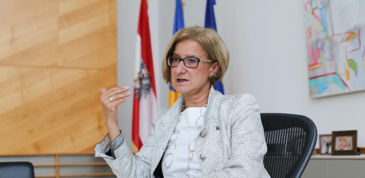 Heute.at - Breitband-Ausbau ist so wichtig wie Straßenbau