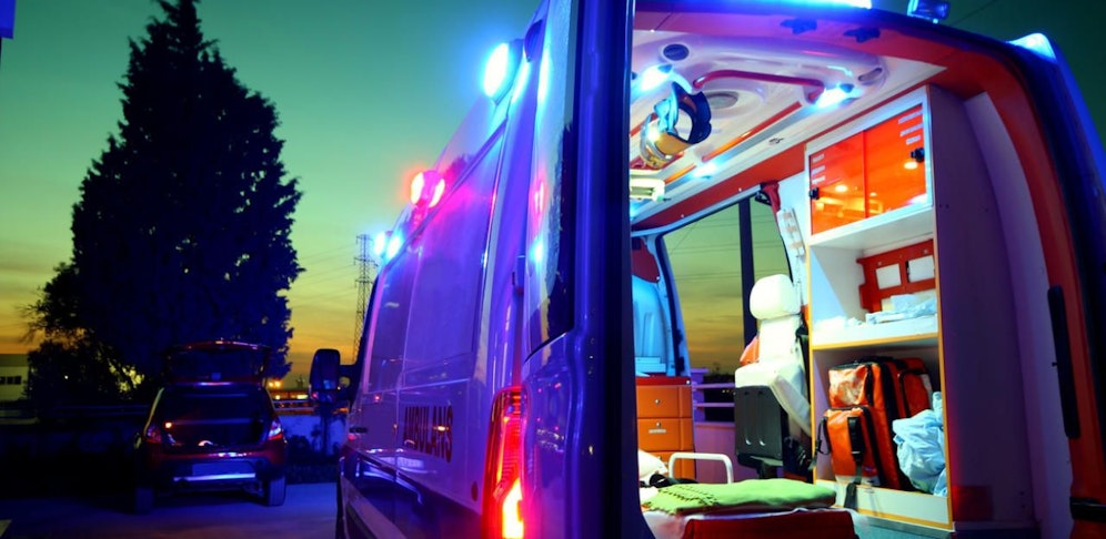 Der 16-Jährige wurde mit der Rettung in ein Krankenhaus gebracht