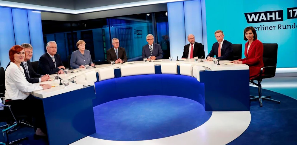 Katja Kipping (Die Linke), Jörg Meuthen (AfD), Joachim Herrmann (CSU), Angela Merkel (CDU), Martin Schulz (SPD), Christian Lindner (FDP) und Katrin Göring-Eckardt (Bündnis 90 / Die Grünen)