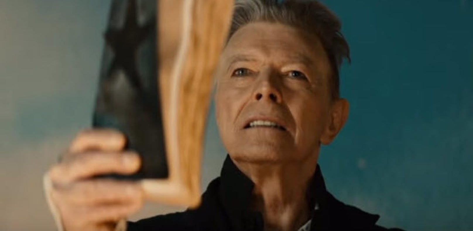 Der erste Trailer zur HBO-Doku über David Bowie
