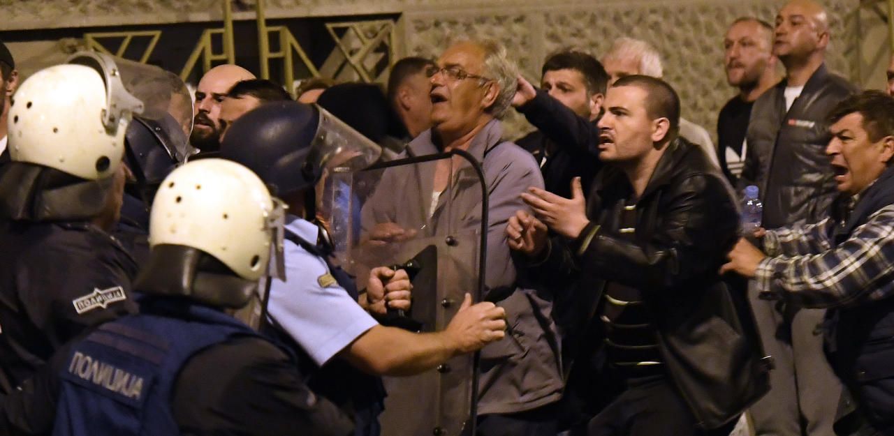Heute.at - Hundert Verletzte nach Sturm aufs Parlament