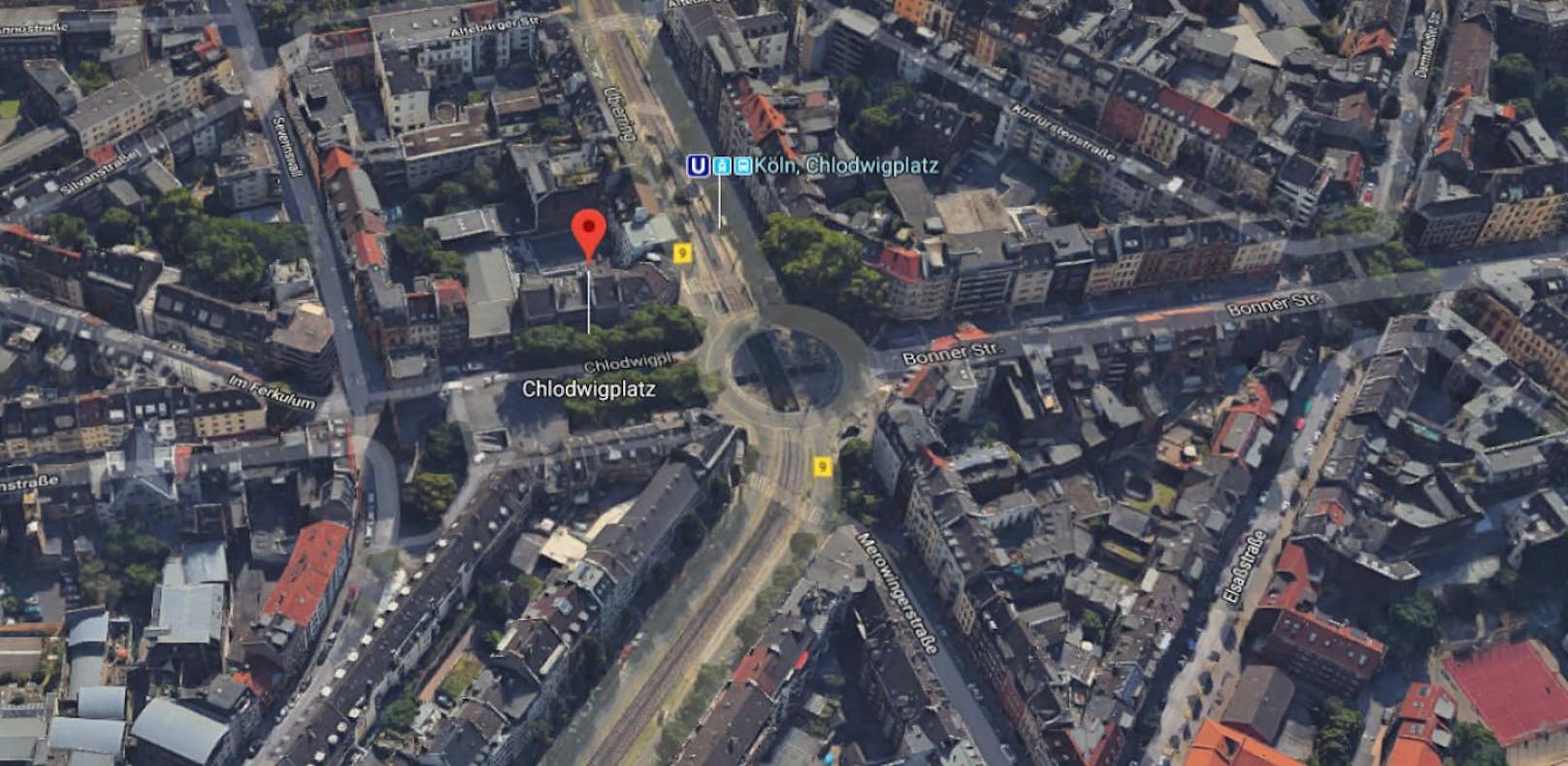 Der 44-Jährige hatte den Polizisten vor eine S-Bahn bei der Haltestelle Chlodwigplatz geschubst