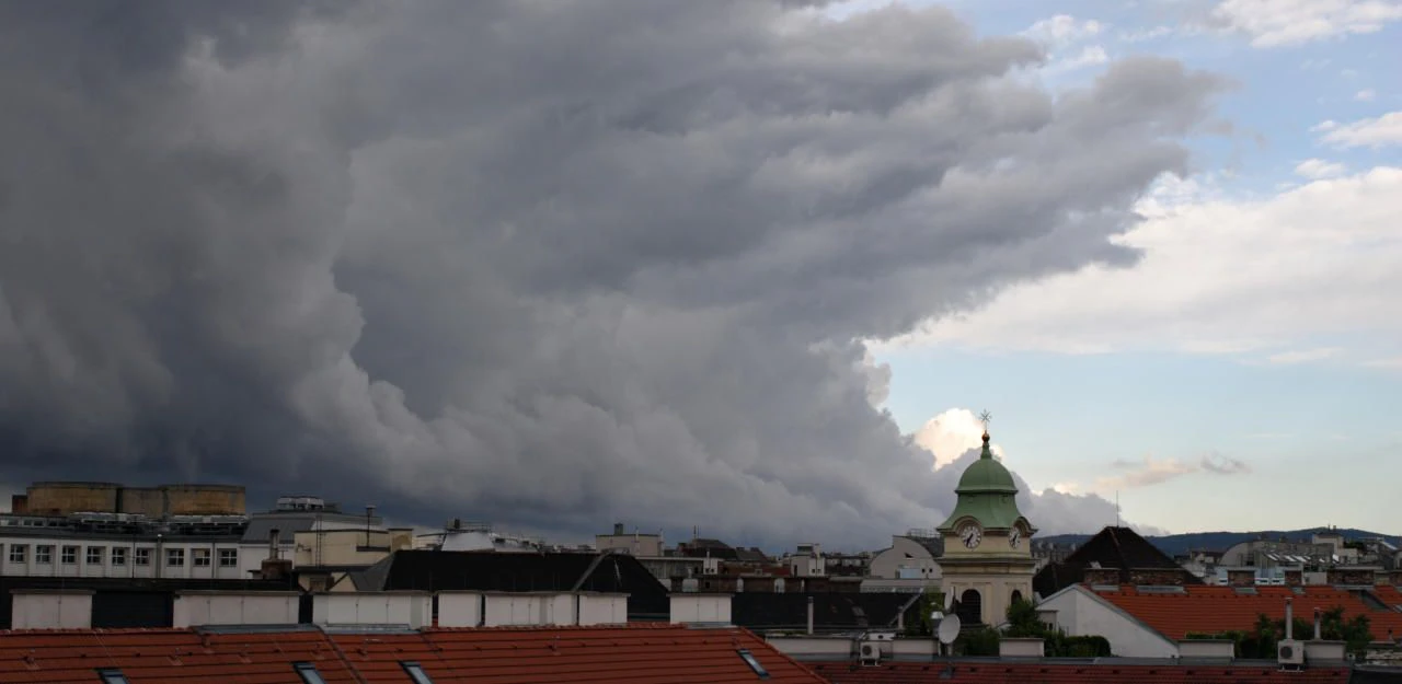 Das macht Ex-Hurrikan 'Helene' mit Austro-Wetter - Wetter | heute.at