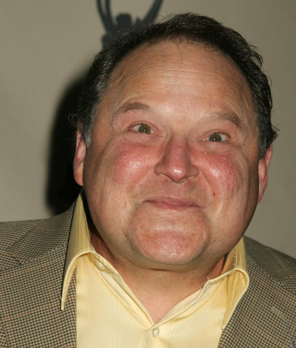 Stephen Furst 