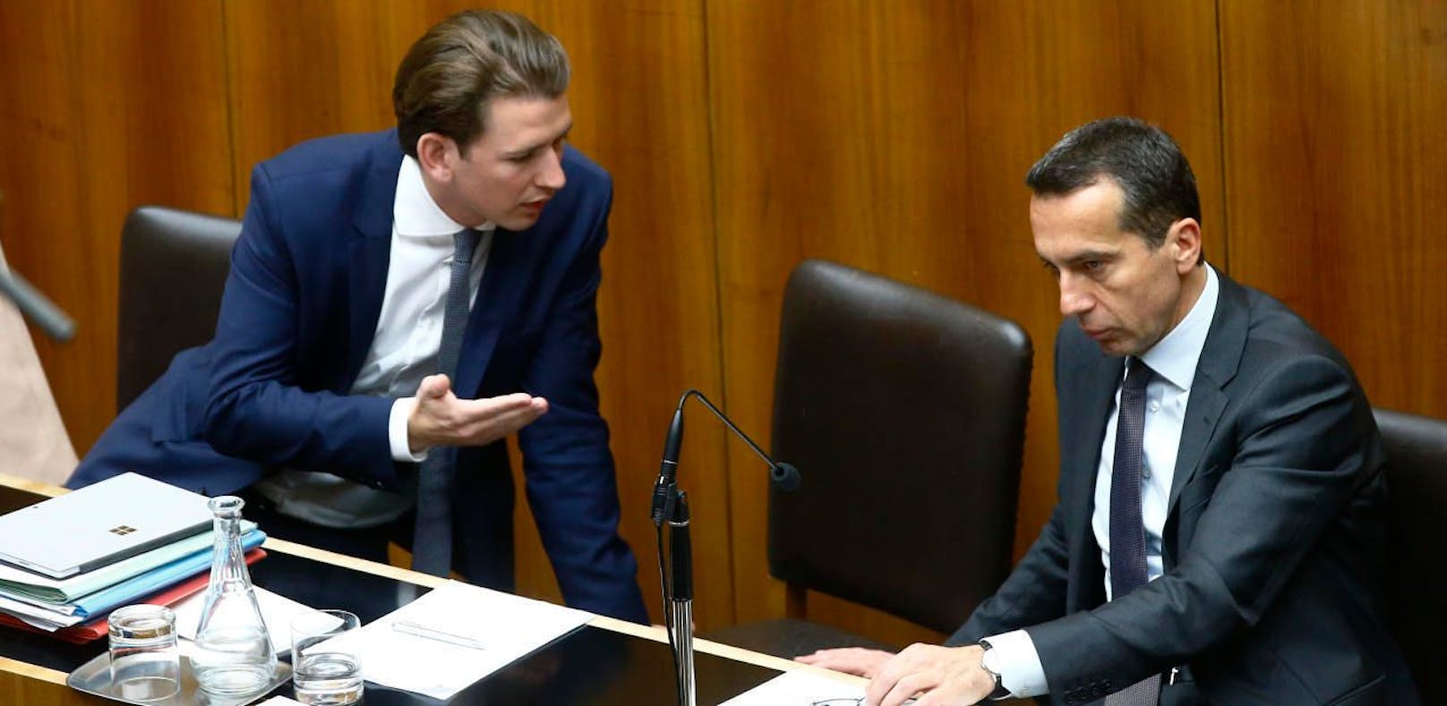 Minister Sebastian Kurz (links) and Kanzler Christian Kern im Parlament