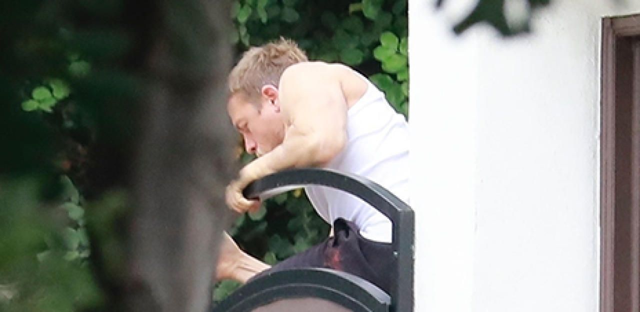 Heute.at - Charlie Hunnam wird zum (unfreiwilligen) Einbrecher