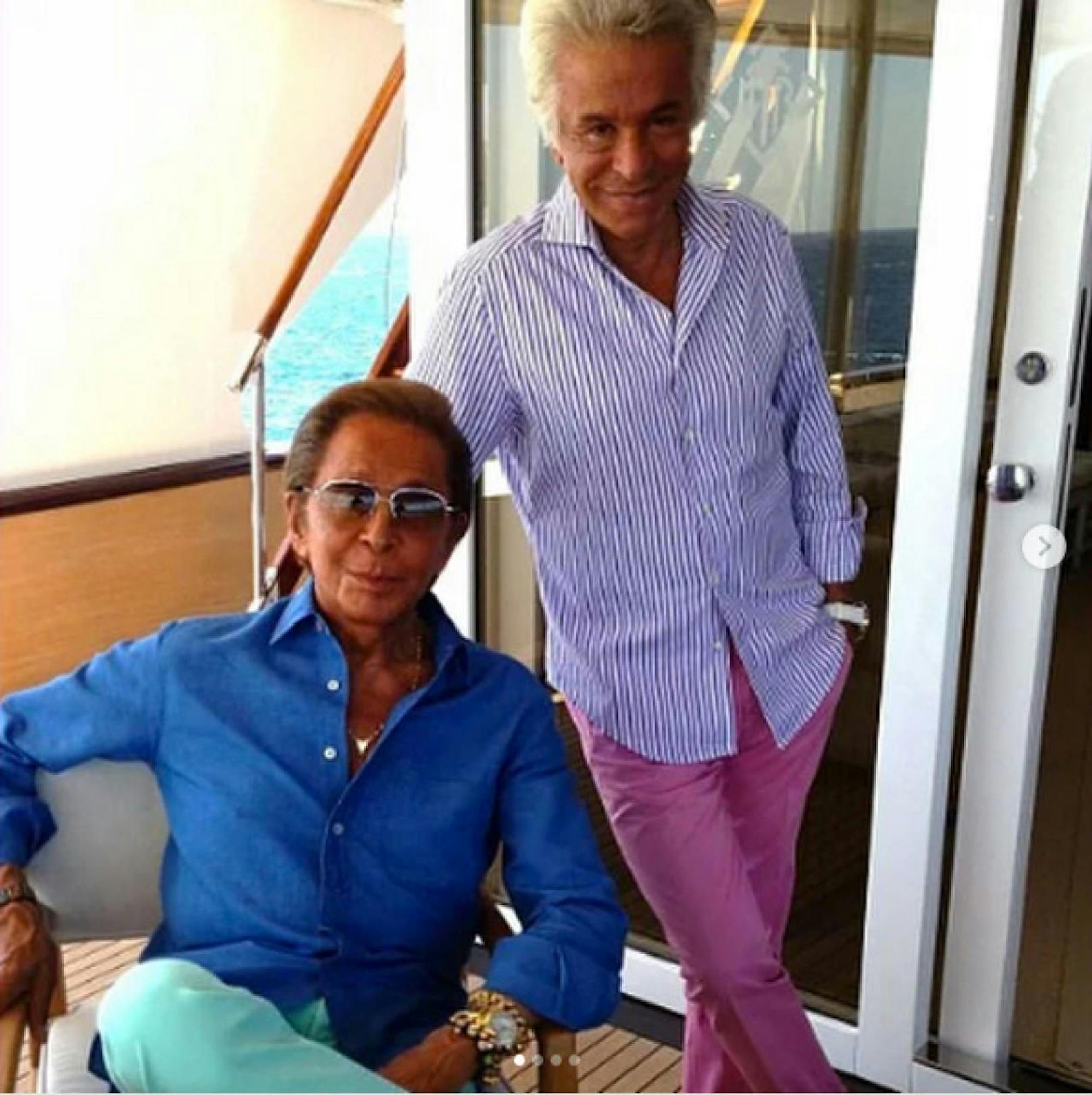 Stardesigner Valentino Garavani und Lebensgefährte Giancarlo Giammetti urlauben auf einer Yacht vor Ibiza