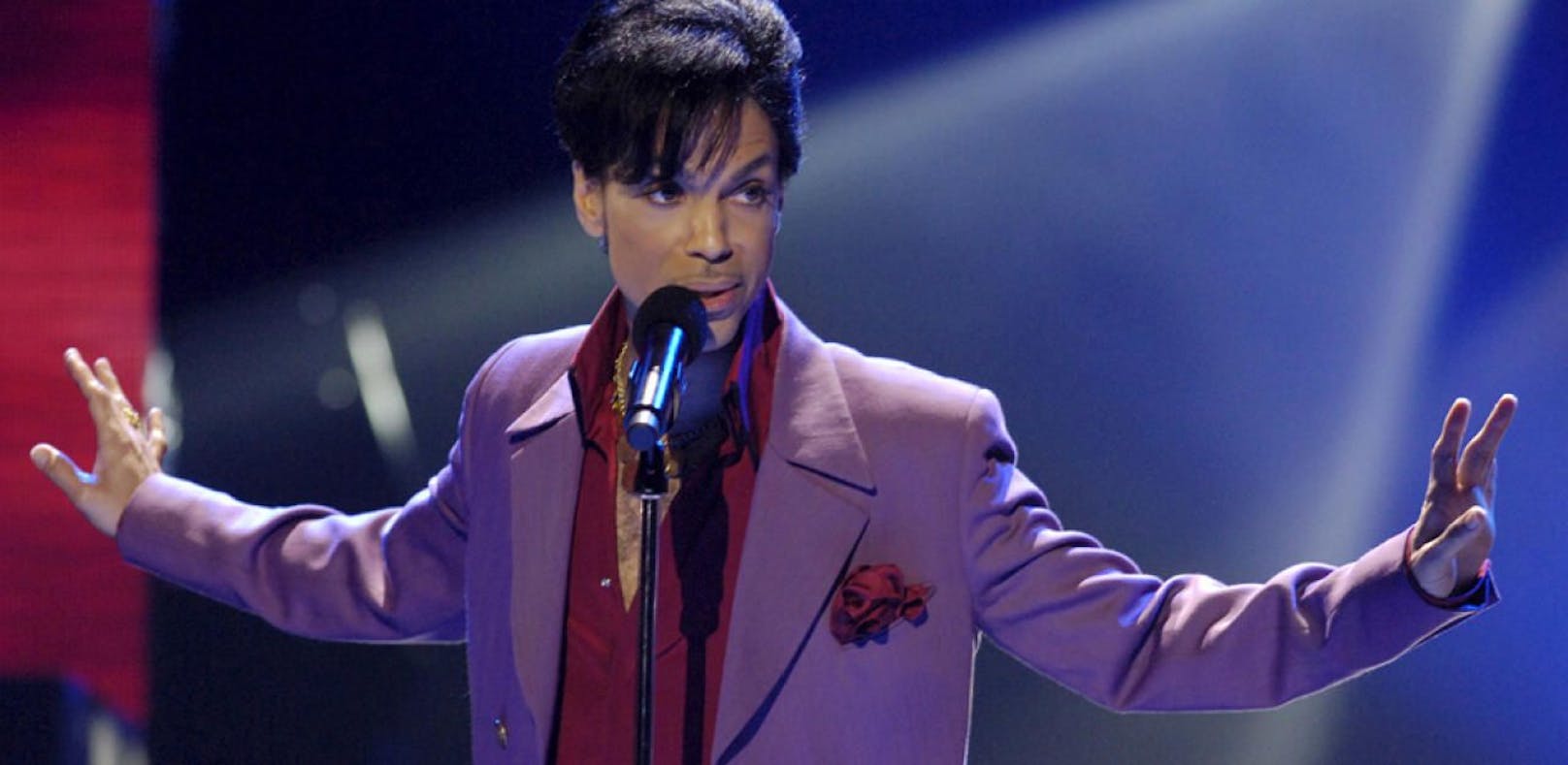 Familie von Superstar Prince verklagt Arzt