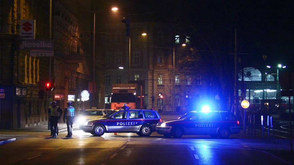 Heute.at - Wilde Verfolgungsjagd! Autofahrer (23) fetzt durch Wien