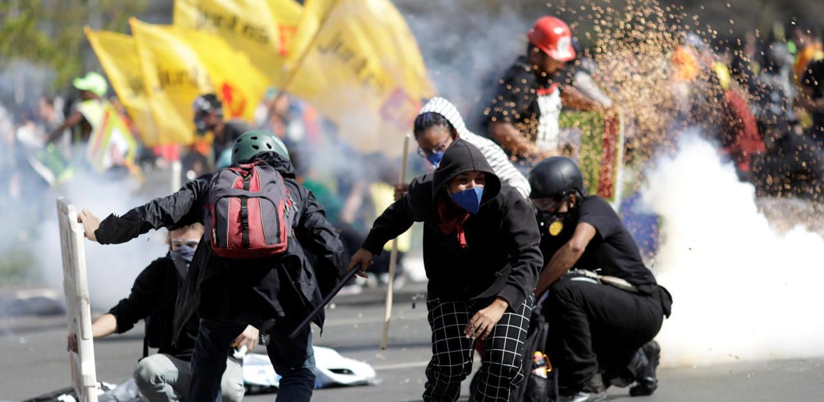 Demonstranten zünden Ministerium in Brasilia an