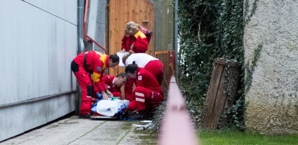 Der Bursch wurde von der Rettung versorgt.