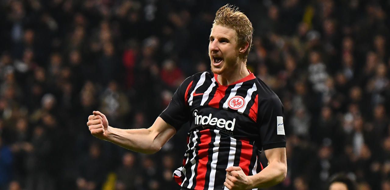 Martin Hinteregger jubelt über sein sechstes Saisontor.