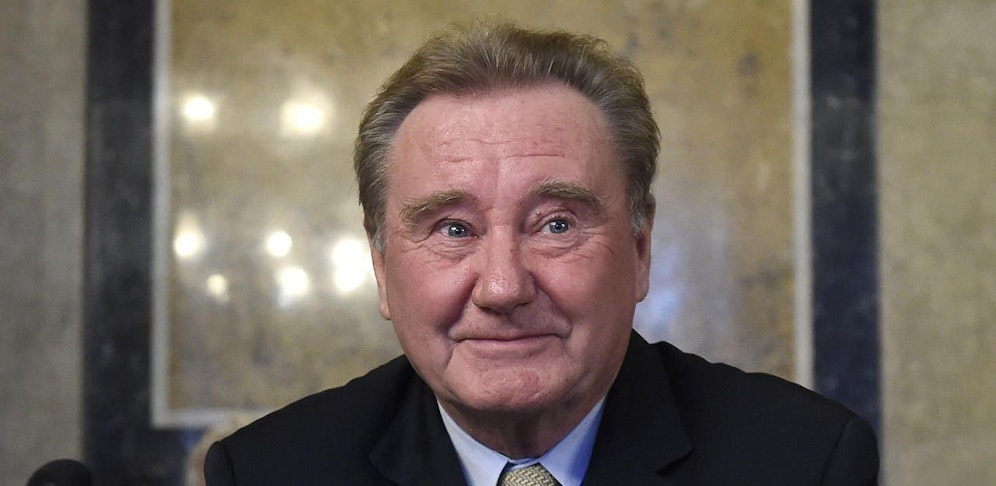 Der ehemalige Nationalbank-Vizegouverneur Wolfgang Duchatczek erhält jetzt eine Million Euro von seinem früheren Arbeitgeber nachgezahlt. 