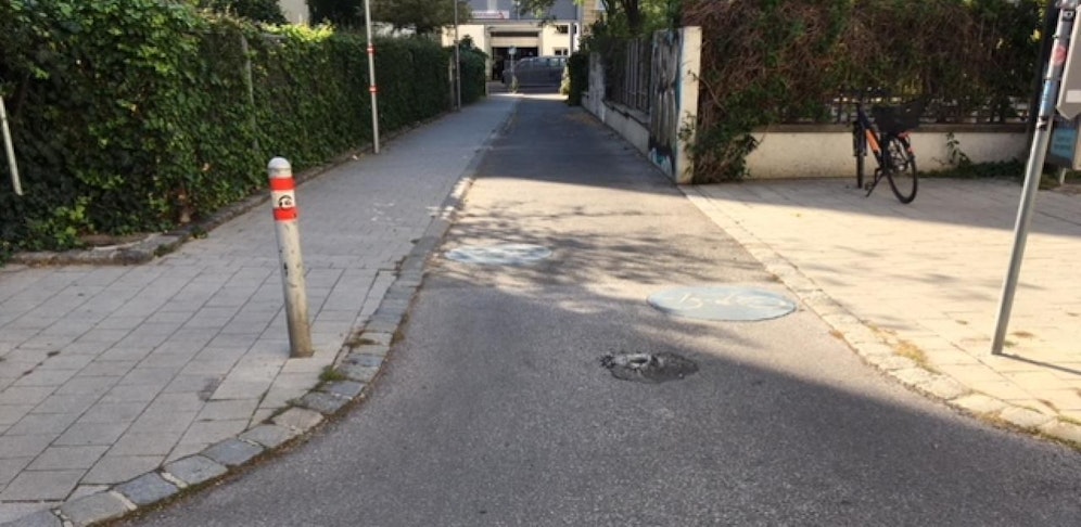 Der umstrittene Poller beim Tigerpark in der Pfeilgasse wurde Anfang der Woche schon wieder entfernt.  