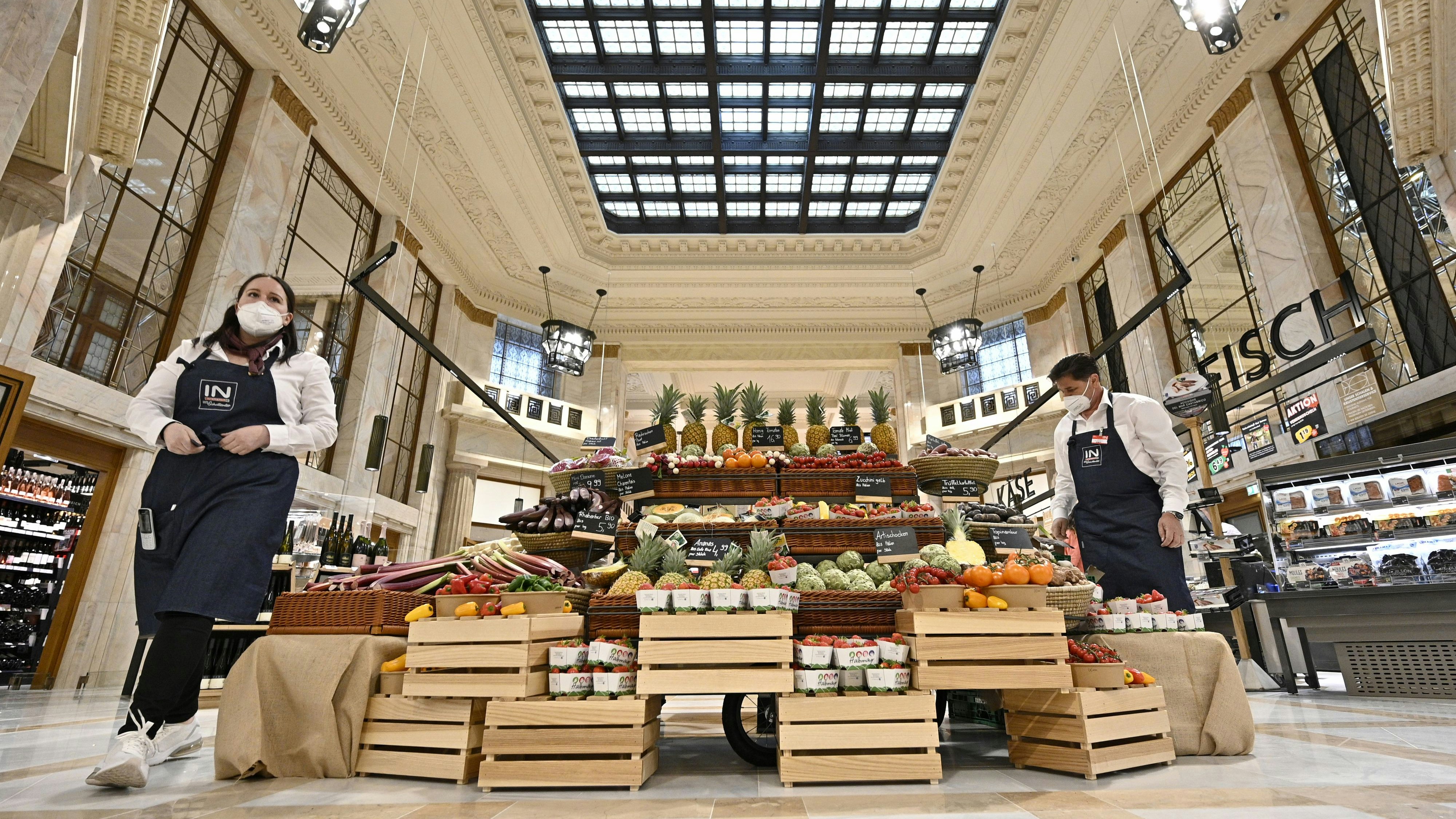 In dem historischen Gebäude beim Schottentor hat Interspar seine 76. Filiale in Österreich eröffnet.