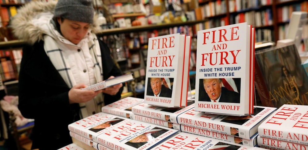 Das Enthüllungsbuch avancierte bereits am ersten Tag zum Bestseller.