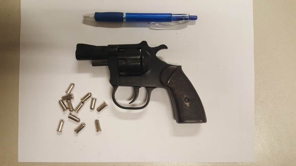 Die Polizei nahm den Wiener die Schreckschusswaffen ab. Symbolbild.