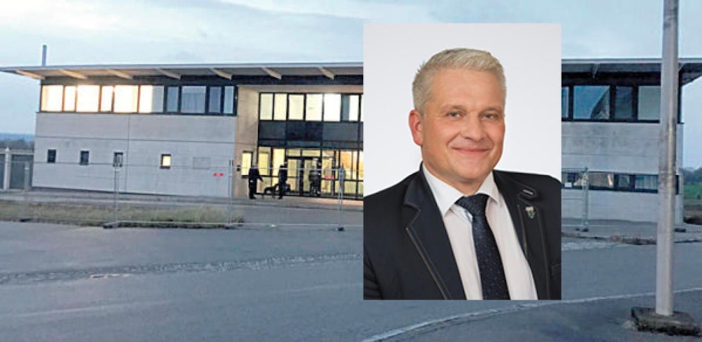 Christian Lausch, FP-Bezirksobmann und Nationalrat, kritisiert, dass Asylwerbende wieder von Drasenhofen wegkamen.