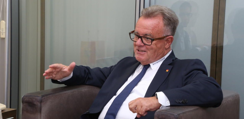 Landeshauptmann Niessl sparte im APA-Interview nicht gerade mit umfassender Kritik an der türkis-blauen Regierung.