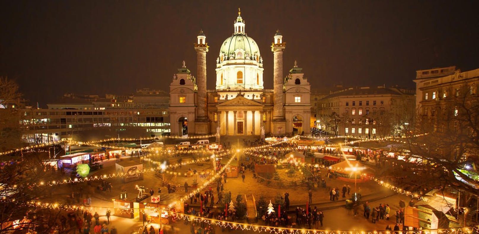 Der Weihnachtsmarkt am Karlsplatz landete bei der Umfrage der Wirtschaftskammer auf Platz Eins. 