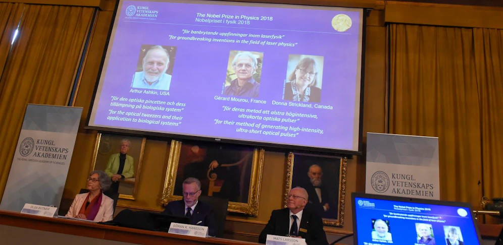 Die Bekanntgabe des Preises für Arthur Ashkin, Gerard Mourou und Donna Strickland