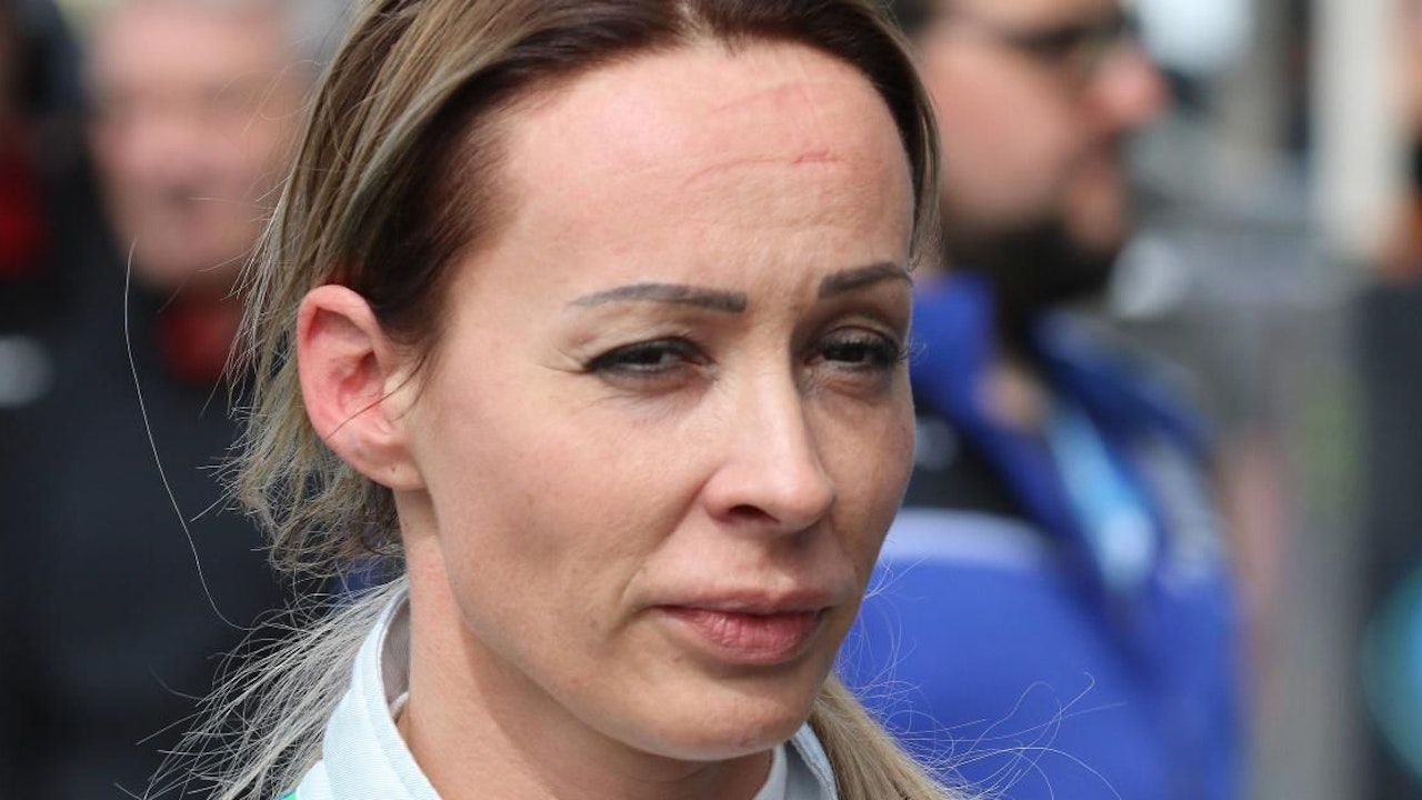 Heute.at - Cora Schumacher nach Sturz über Treppe im OP