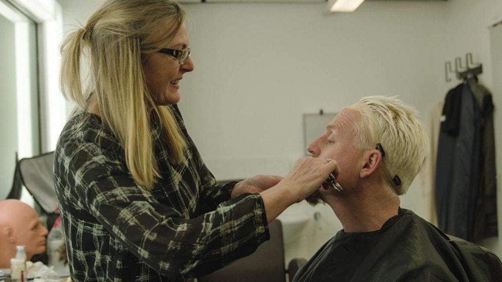 "Verstehen Sie Spaß?": Guido Cantz lässt sich am Küniglberg zum Lockvogel stylen